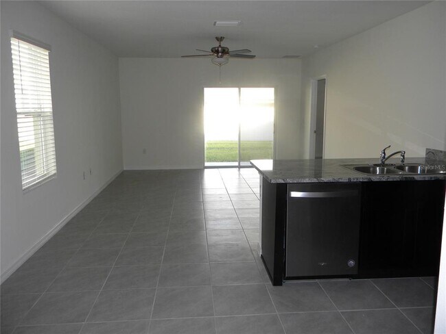 Building Photo - 34274 Jasper Stone Dr