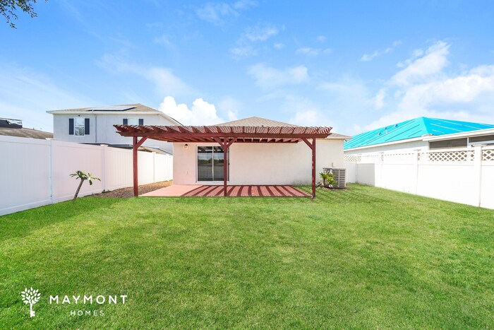 Building Photo - 806 Brenton Leaf Dr