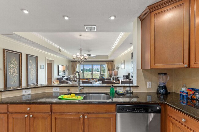 Building Photo - 1360 Centre Ct Ridge Dr