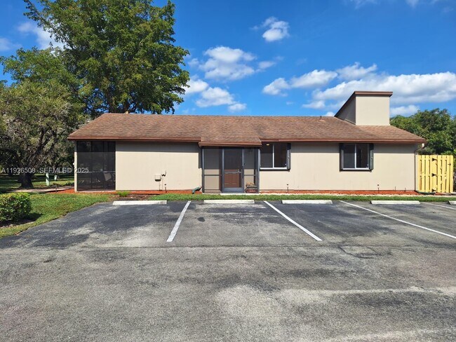 Building Photo - 22295 Timberly Dr