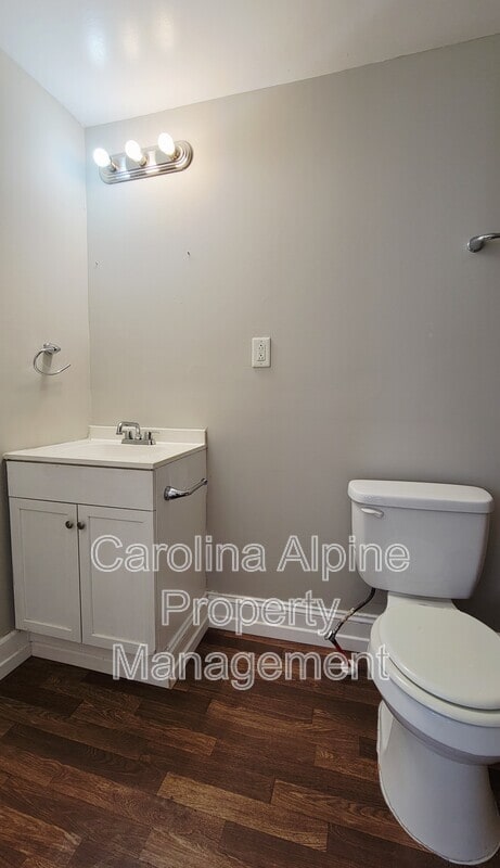 Building Photo - 104 Plum Tree Ln