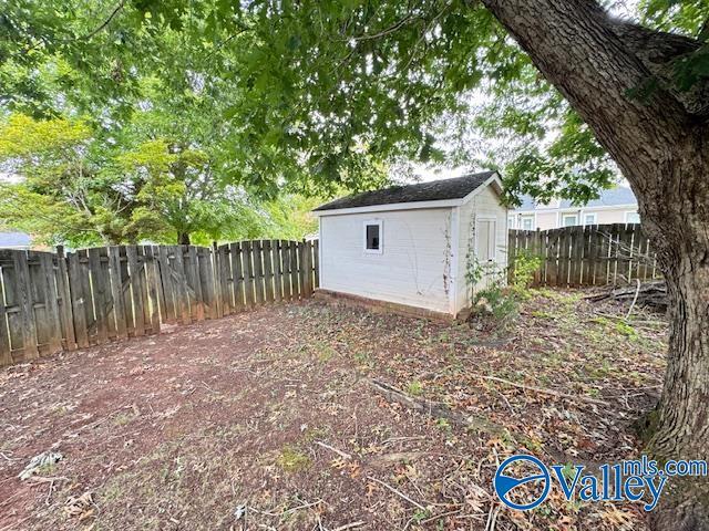 Building Photo - 194 Topaz Rd