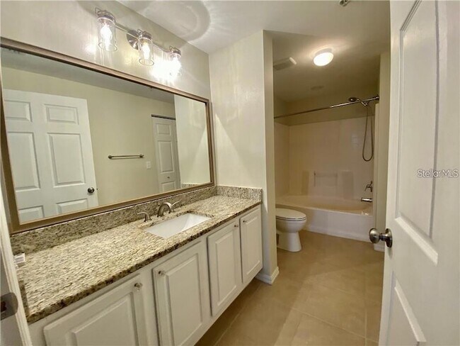 Building Photo - 5655 Bentgrass Dr