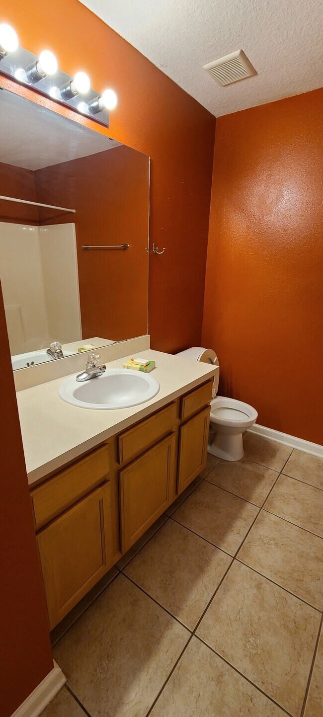 Building Photo - 9420 Osprey Branch Trail