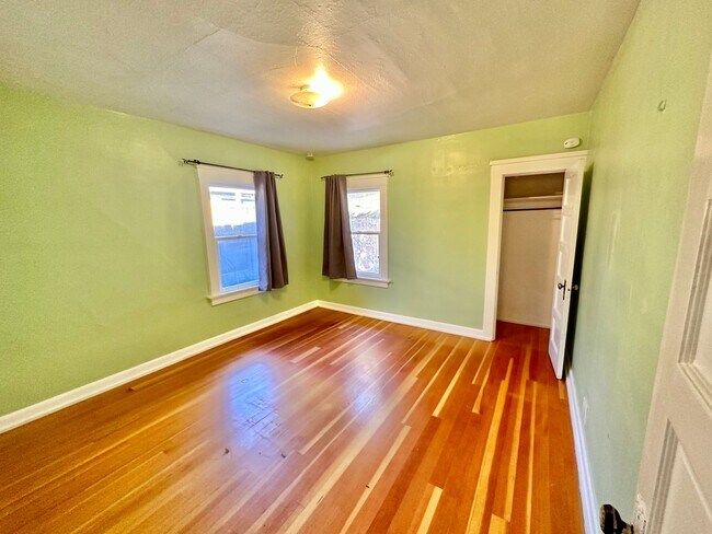 Building Photo - Beautiful Historic House in University Heights