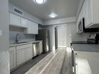 Building Photo - Brand New Remodel, 2 Bedroom, 2 Bathroom, Great Location