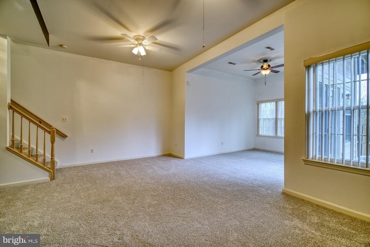 Livingroom/Office - 11598 Tolson Plz