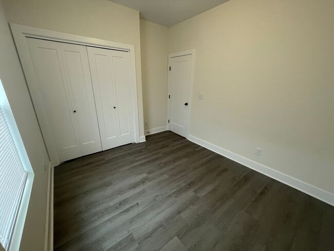 Building Photo - 11613/15 Harry