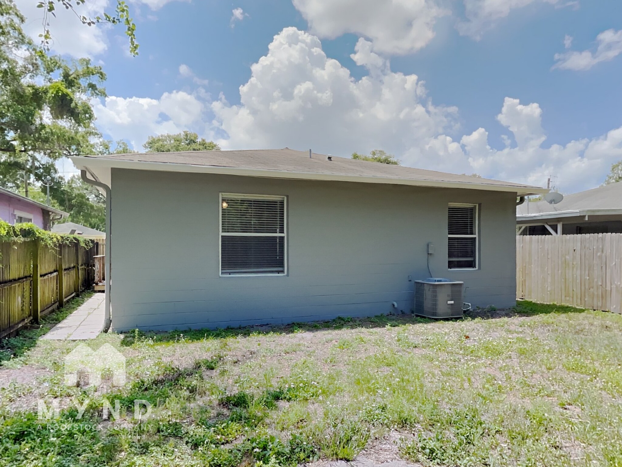 Building Photo - 3608 E 38th Ave