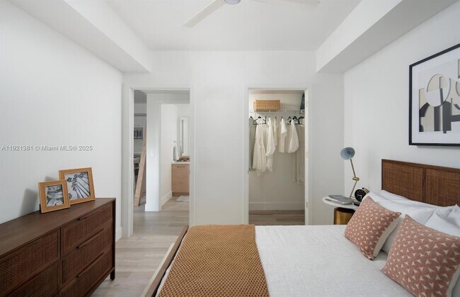 Building Photo - 1874 Heron Club Dr