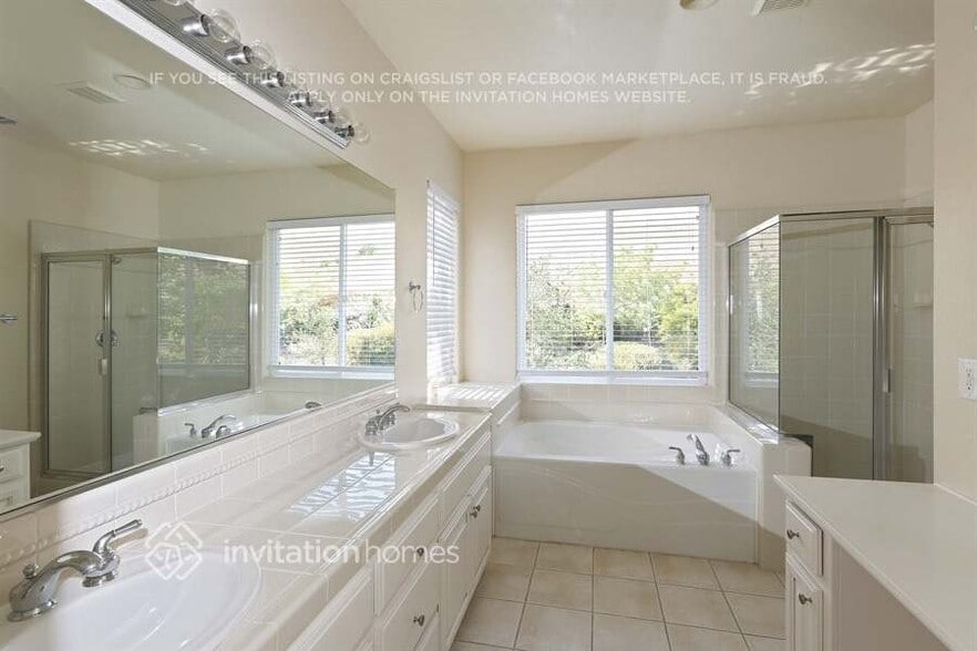 Building Photo - 2919 Carlingford Ln