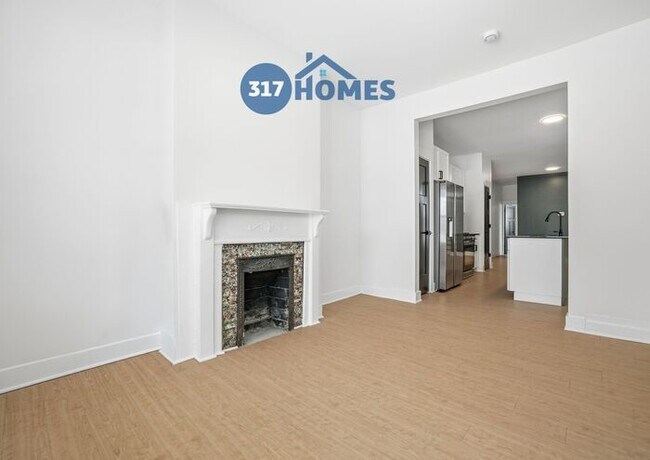 Building Photo - Spacious Four Bedroom Townhome with Main Level Suite in Holy Cross