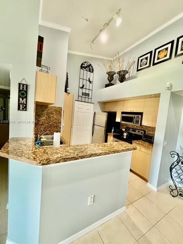 Building Photo - 120 Villa Cir