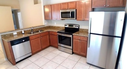 Building Photo - 5608 Indialantic Dr