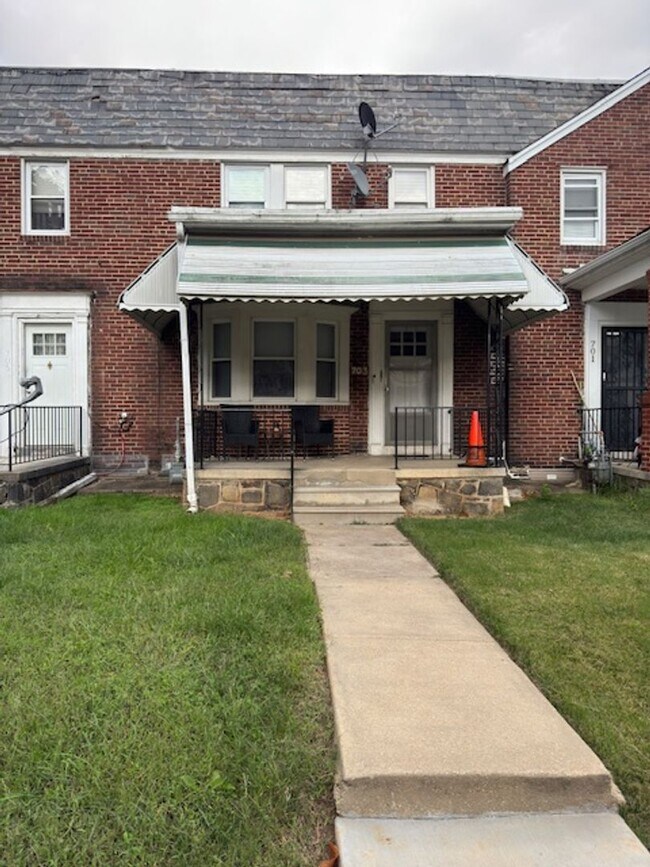 Primary Photo - Charming 1 Bedroom Apt