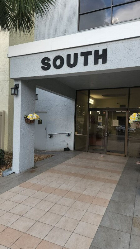 Building Photo - 701 S Madison Ave