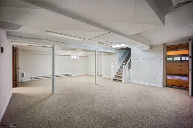 Building Photo - 11 Wordsworth Rd