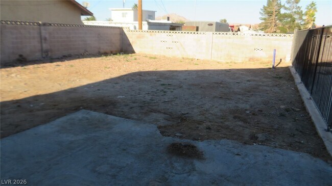 Building Photo - 5844 Willard St