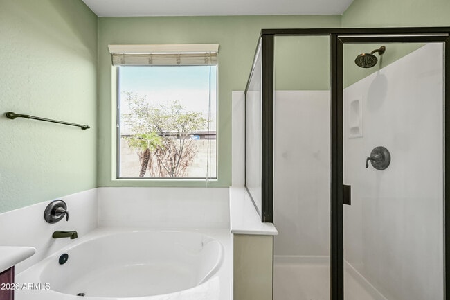 Building Photo - 23862 W Gibson Ln