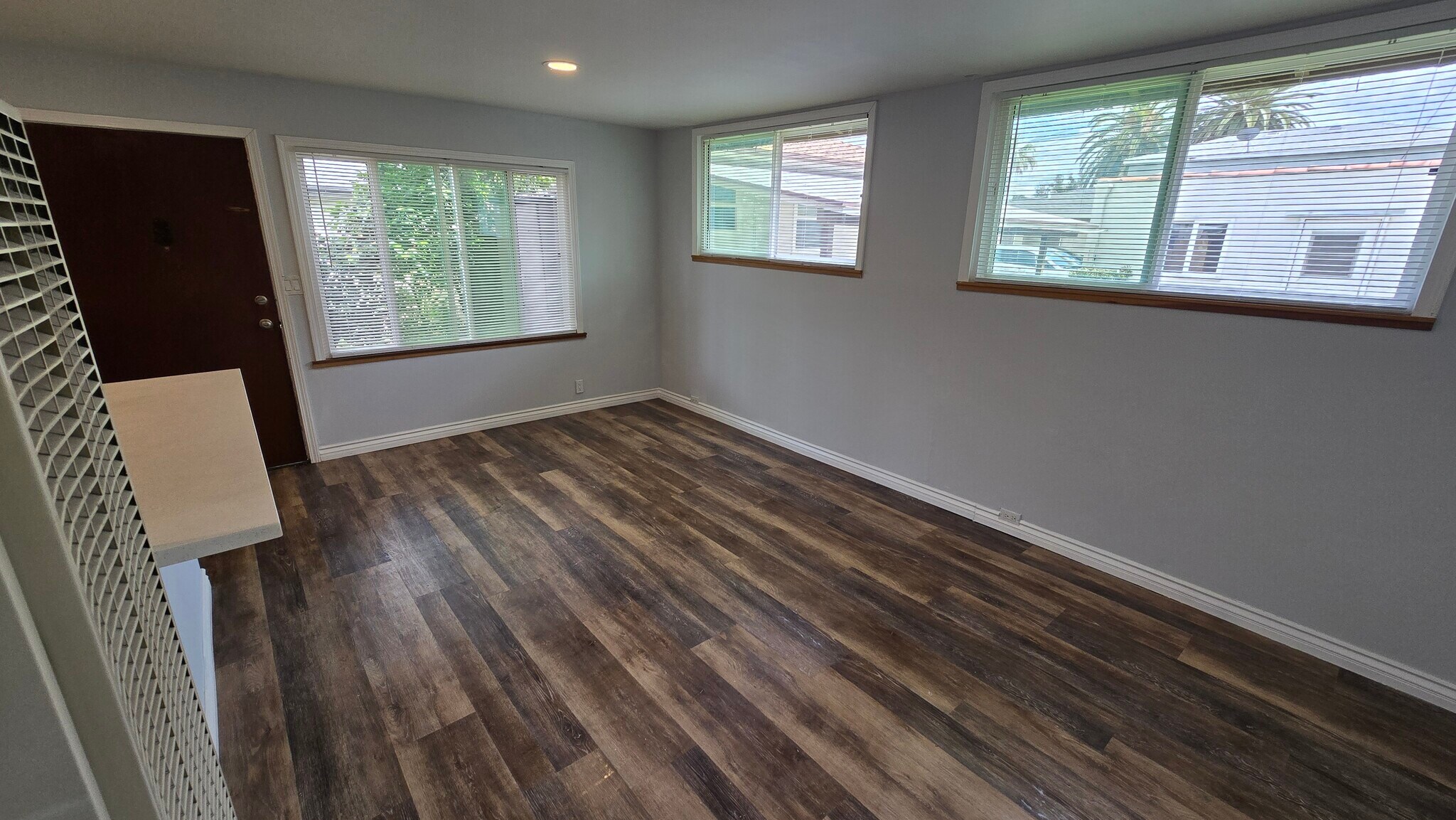 Building Photo - 79 S Parkwood Ave