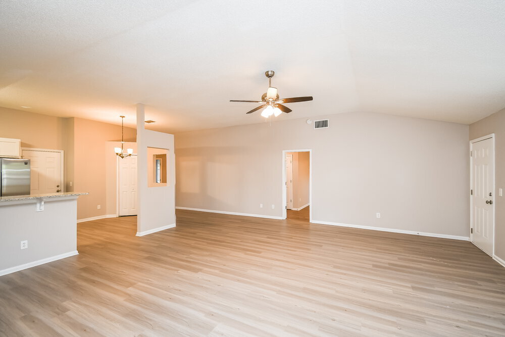 Building Photo - 1368 High Plains Dr W