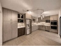 Building Photo - 502 5th Terrace
