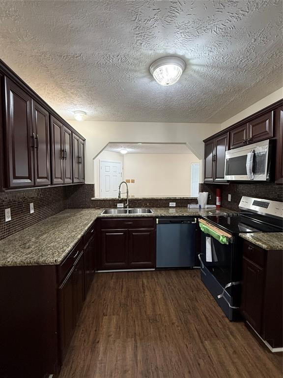 Building Photo - 15002 Jerek Dr