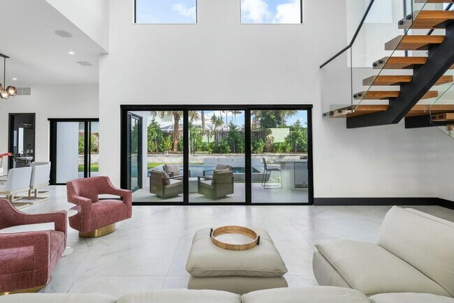 Building Photo - 13480 U.S. Rte 1