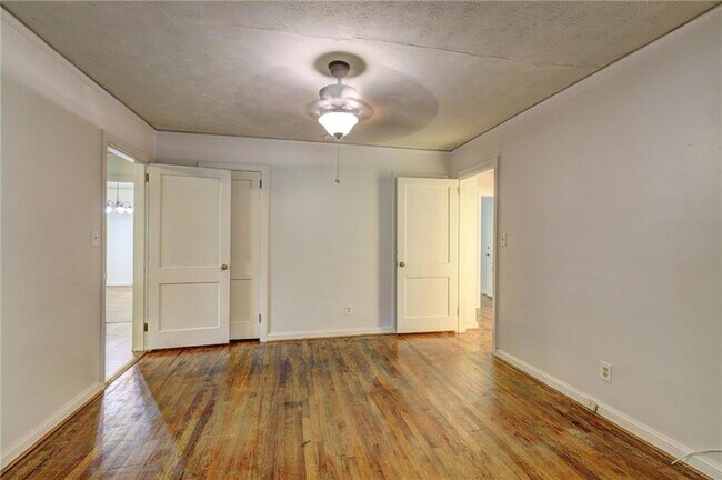 Building Photo - 3274 Harris Dr