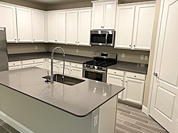 Building Photo - 92 Cobalt Ln
