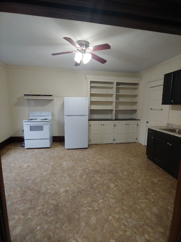 Building Photo - 102 Franklin St