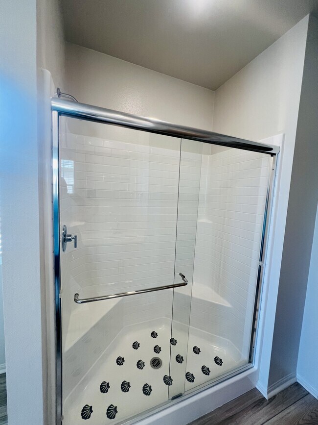 Building Photo - 40383 Birchfield Dr