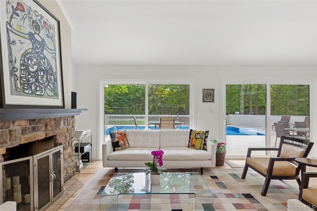 Building Photo - 18 Quail Run