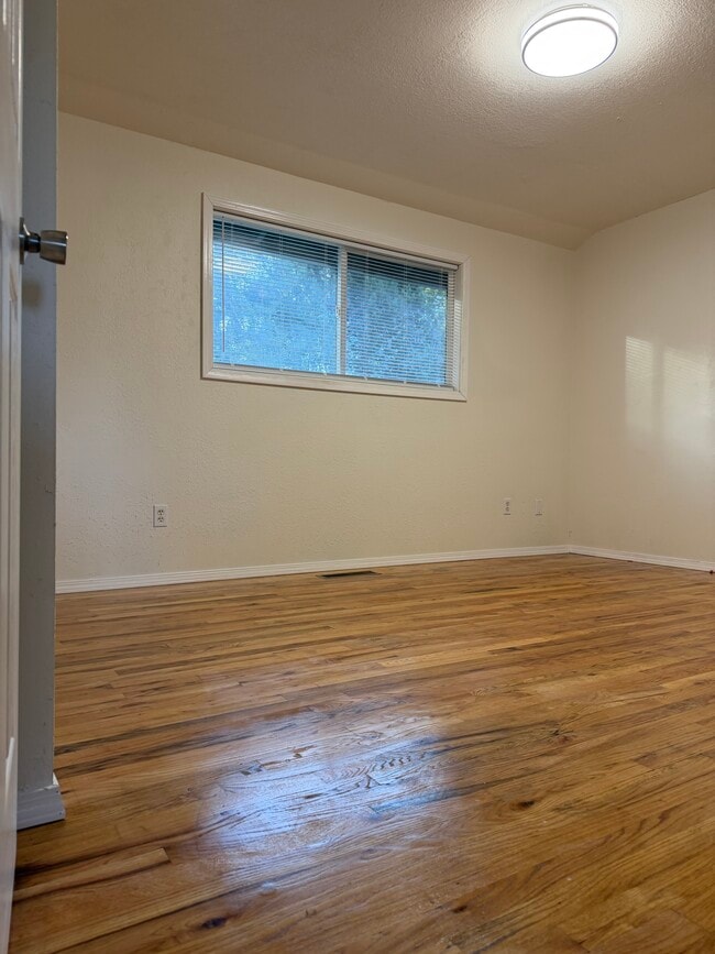 Building Photo - 8705 SW Seminole Trail