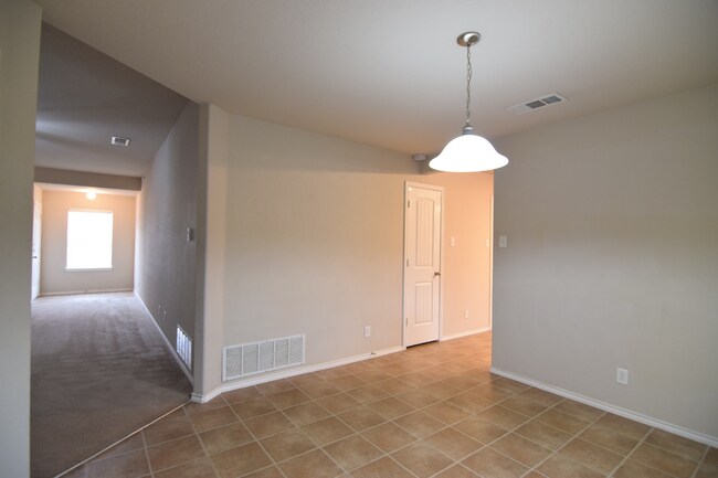 Building Photo - 3804 Ida Dr