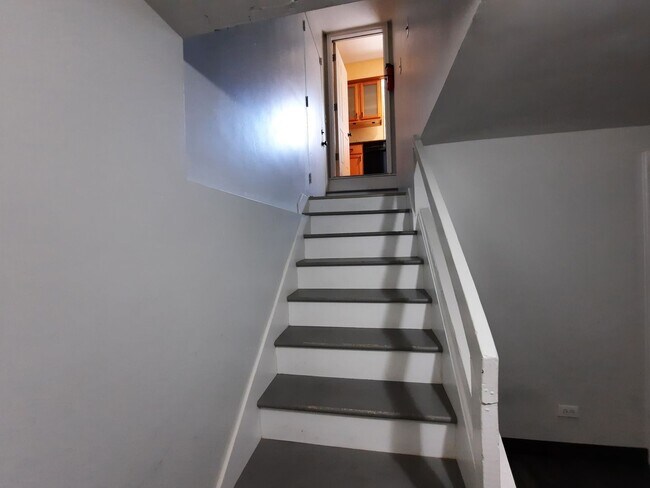 Building Photo - 3Br/2Bath House in Evanston $3,600/m