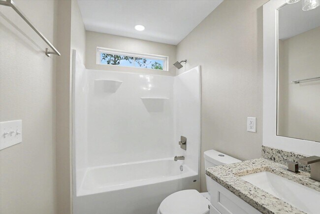 Building Photo - 37 Haida Trail