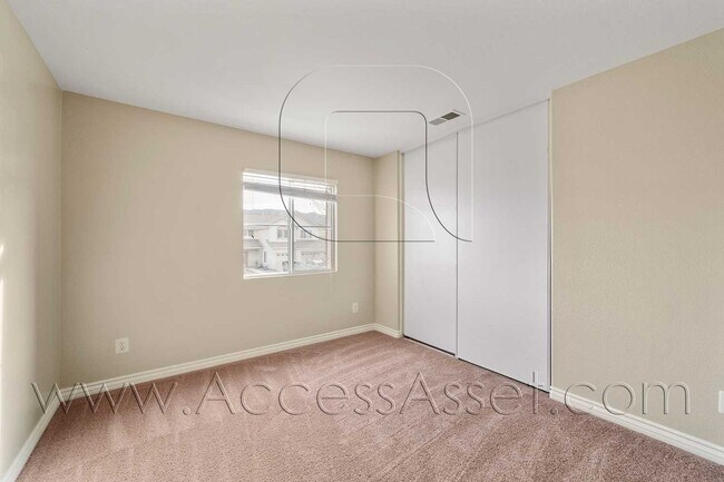 Building Photo - Spacious 3 Bed + Loft-Style Living in Lake Elsinore w/ Private Yard