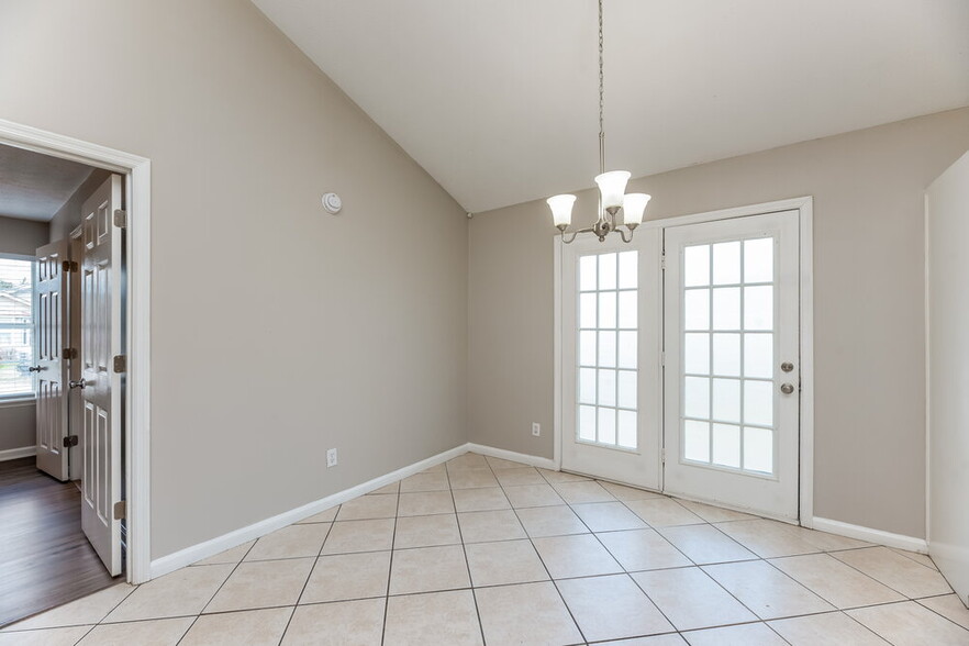 Building Photo - 101 Brandy Ct