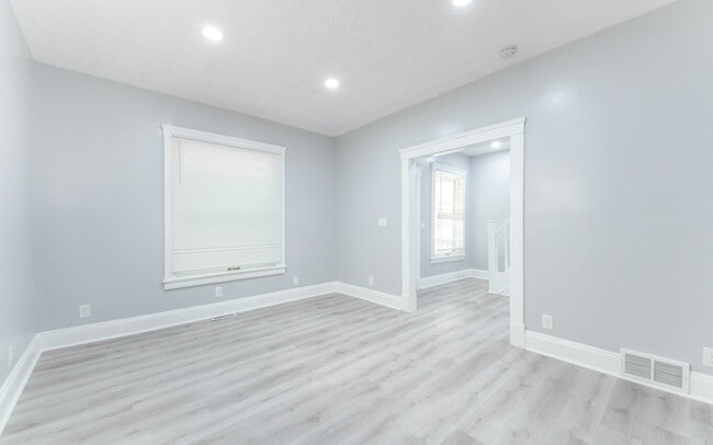 Building Photo - 3317 Virginia Ave