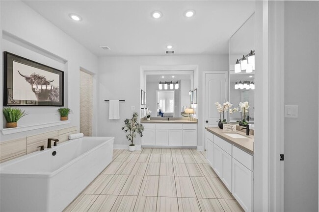 Building Photo - 17346 Camillia Trails