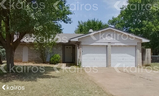 Building Photo - 405 E Meadow Ln Ct