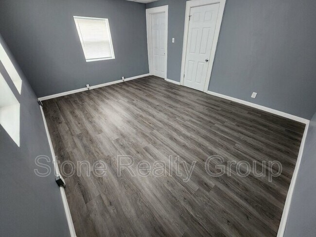 Building Photo - 2333 N 14th St