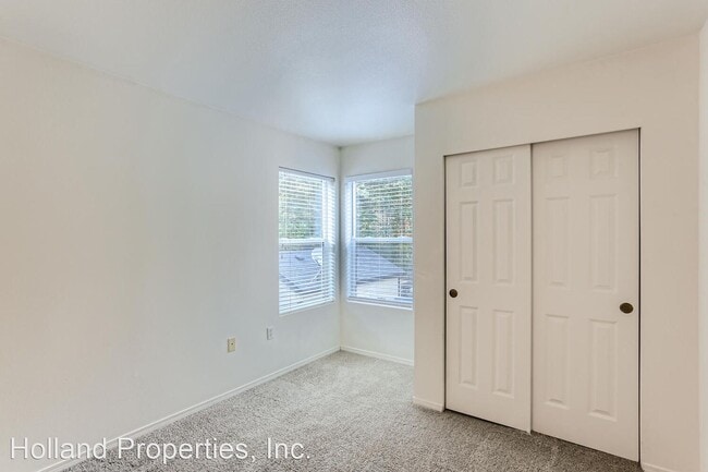 Building Photo - 3 br, 2 bath House - 8131 NE Wilkins St