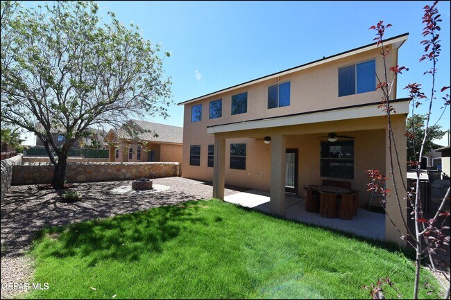Building Photo - 14309 S Cave Ave