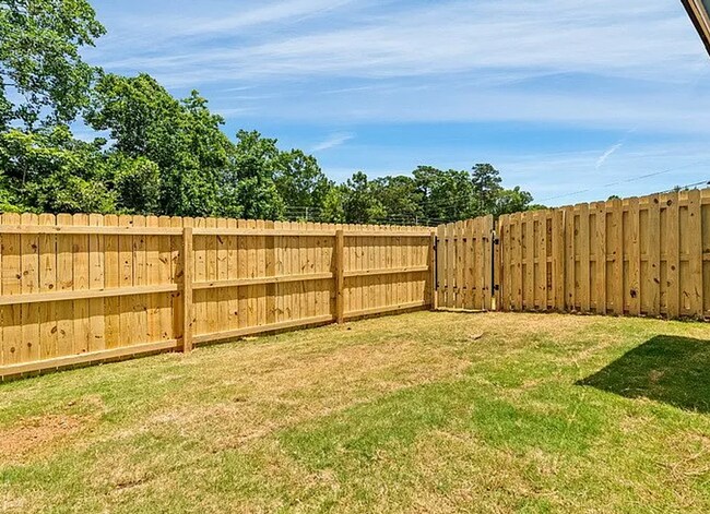 Building Photo - New Townhome in Hartbrook!