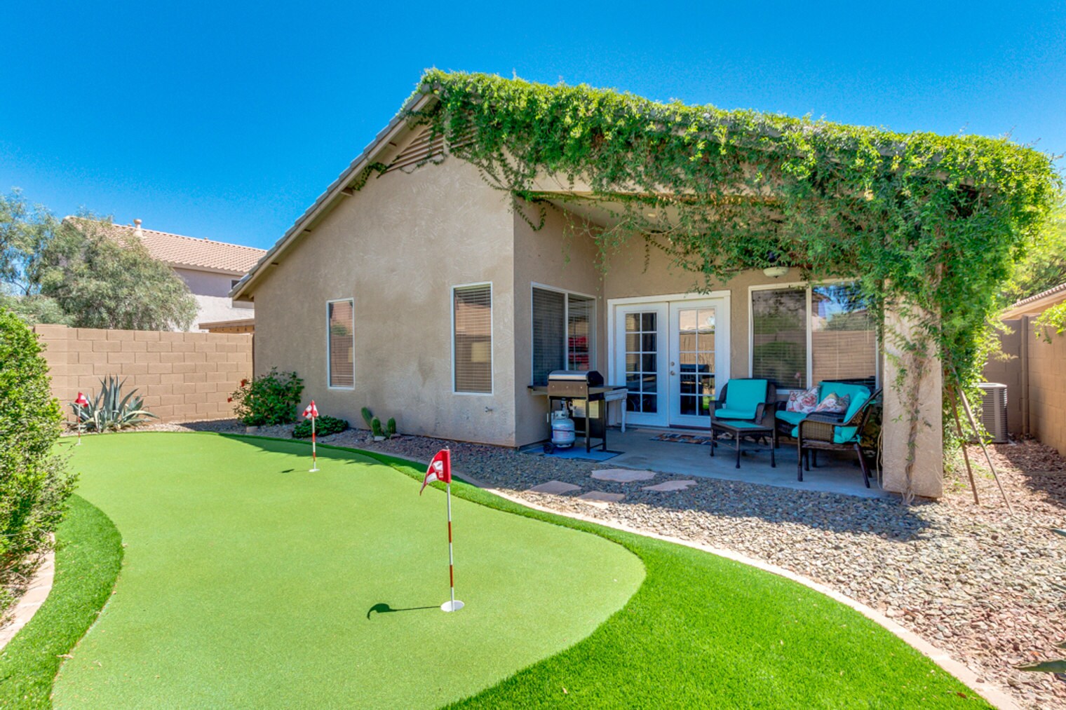 Building Photo - 44342 Palmen Dr