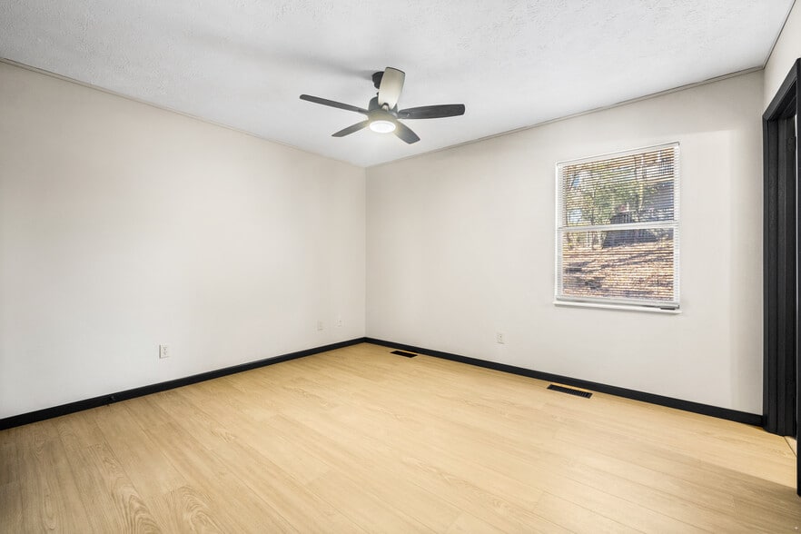 Building Photo - 3433 Ben Alder Ln