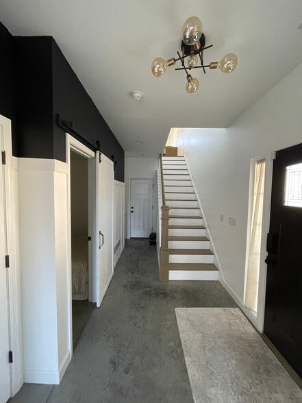 Building Photo - 1340 Hoyt Ave