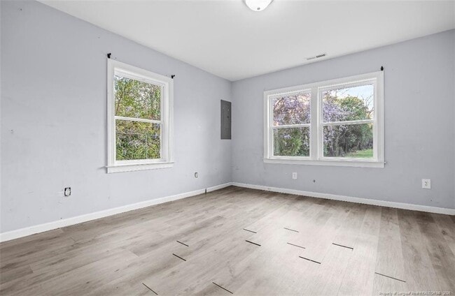 Building Photo - 313 S Racepath St